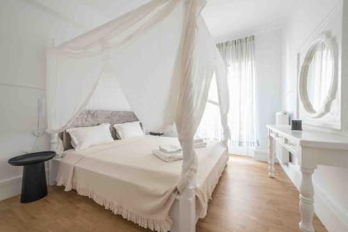 Acropolis Pedestrian St Luxury 2BR Walk Plaka Apt