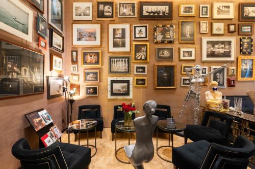 The Venice Times Hotel, Vignette Collection by IHG — Property building