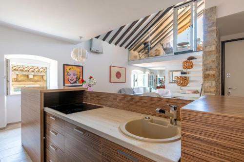 LUXE LOFT 3BR Apartment with beautiful view by Irundo