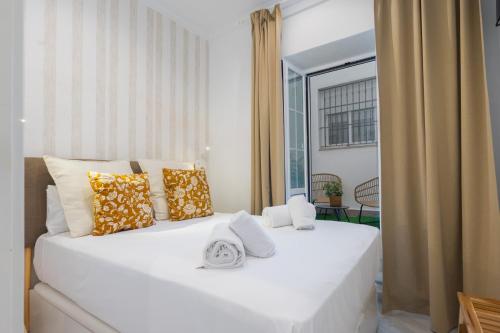 Spacious 2BD 2BTH with patio – Central and quiet
