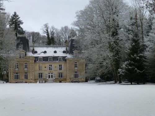 Chateau de la Raffe semasa musim sejuk