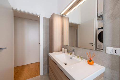 Bicocca Living - Bright Modern Apt near Metro by InnStay