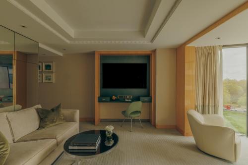 Mayfair Suite with King Bed