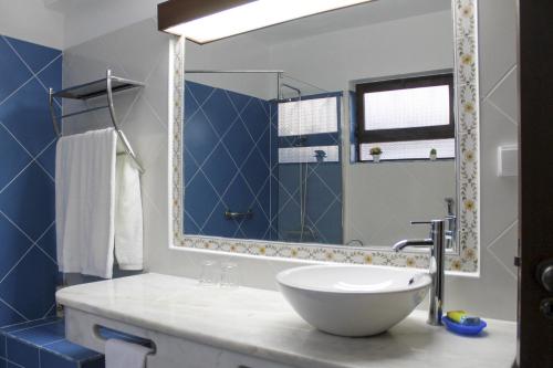 Apartamento T3 Gemeas 20m da Praia Olhos de Agua