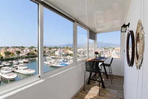 396-Studio Vue Marina