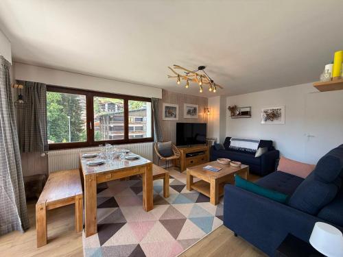 Appartement spacieux, centre calme, balcon, 6 pers.