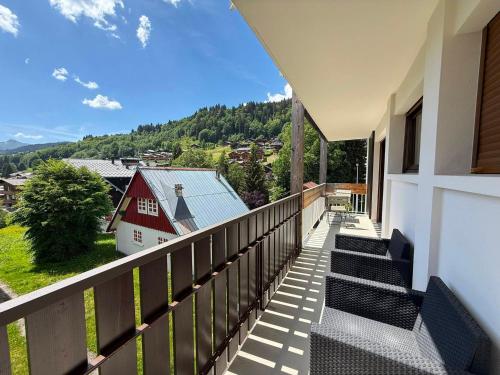 Appartement spacieux, centre calme, balcon, 6 pers.
