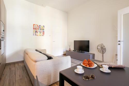 HACCA Collection - Isola-Garibaldi district 1BR