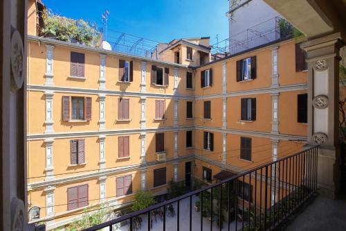 HACCA Collection - Isola-Garibaldi district 1BR