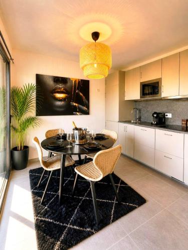 Luxury Modern Flat NICE & Panoramic View & WIFI