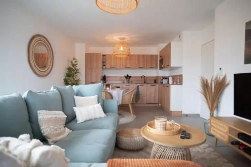 Apartment with mountain views in Antibes