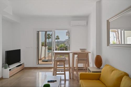 Duplex seaviews at the hills estepona