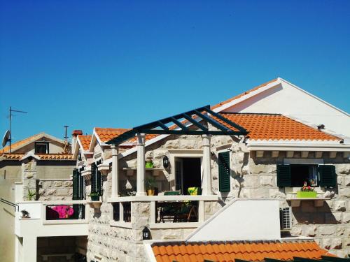 Budova, kde se apartmán nachází
