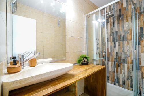 L'Escale Azura 1bedroom Wi-Fi 100 m Beach Port