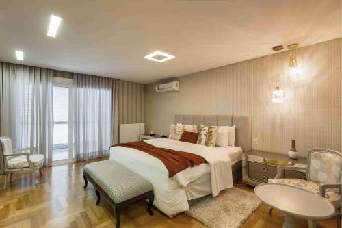Hotel Cercano — Bedroom