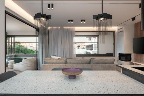 Naeva Luxury Apartments - Blue