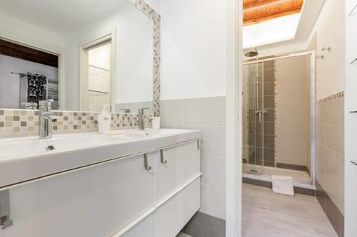 Casa Vacanze Colosseum by Serena