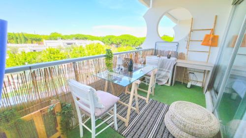 Studio rénové - Clim - Piscine - Plage et commerces