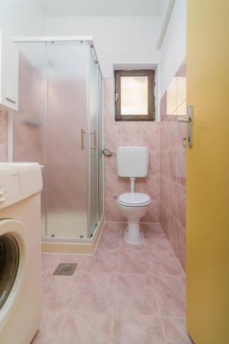 Family friendly house with a swimming pool Peroj, Fazana - 27692