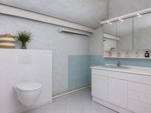 Studio face mer avec garage et proche centre ville, plage, commerces - FR-1-197-486