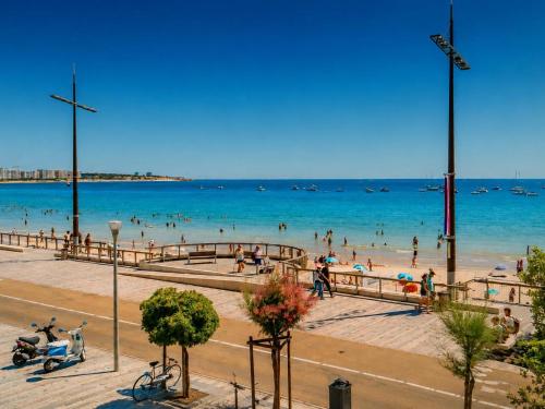 Studio face mer avec garage et proche centre ville, plage, commerces - FR-1-197-486