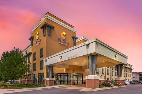 a rendering of the exterior of a hotel at Comfort Suites Longmont in Longmont