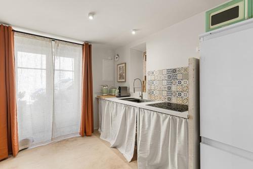 Romantic suite- Beach within walking distance- Old Antibes photo 12