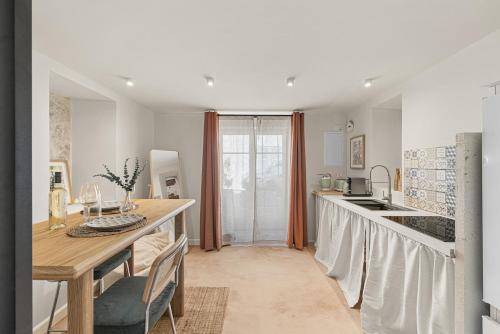 Romantic suite- Beach within walking distance- Old Antibes photo 6