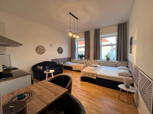Bibi Apartment for 4, Wien HfB, FREE Parking, 7min by Metro to Centre