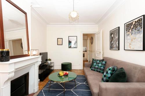 BnBNova - 1BR with Balcony - Notre - Dame