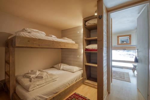 Grand Roc B118 - 260m from Slopes, View, Parking & WiFi - Happy Rentals
