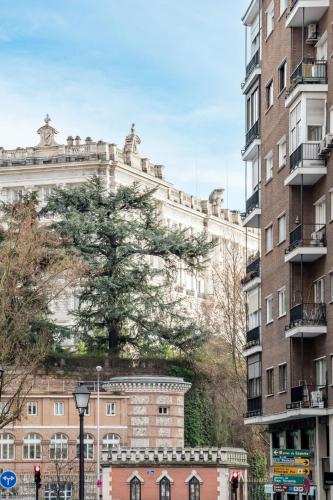 Elegant loft apartment close to Royal Palace