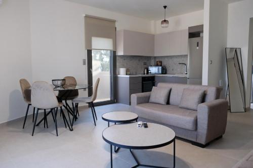 Poseidon 77B Luxury Residences