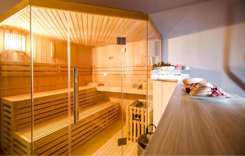 Pet Friendly Home In Makarska With Sauna