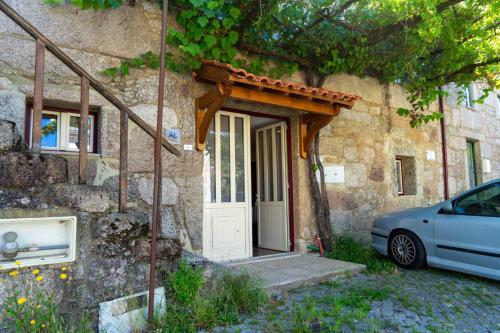 Casa da Lameira I by Gerês Casas