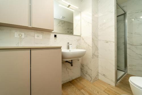 ImmobiliaRent Santa Sofia Apartment B