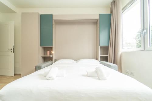 ImmobiliaRent Santa Sofia Apartment B