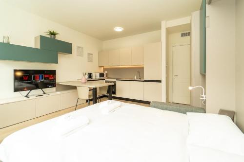 ImmobiliaRent Santa Sofia Apartment B