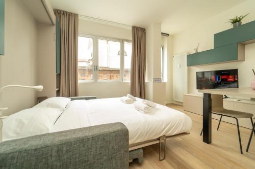 ImmobiliaRent Santa Sofia Apartment B