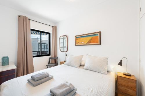 Comfortable First Line Apartment
