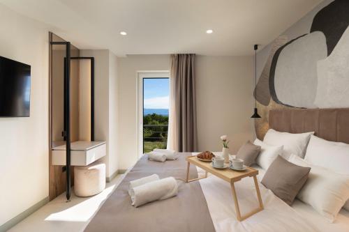Villa Cremona 2 by El-pi Tours