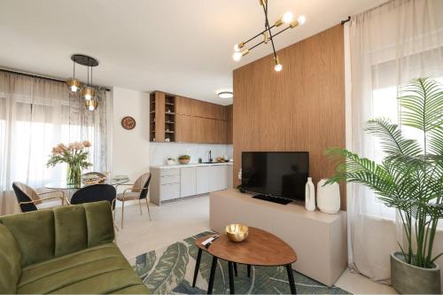 Bokan luxury 1 BDR apartment w parking