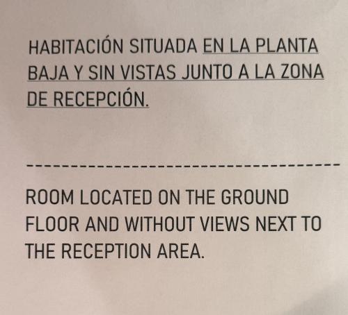 a letter with the words raheny simias juno a la zonarem at Posada La Victoria in Miengo