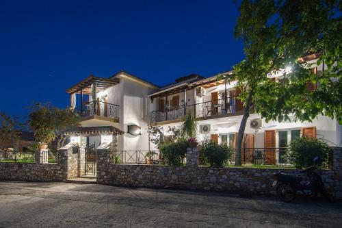 Pavlos Maria studios