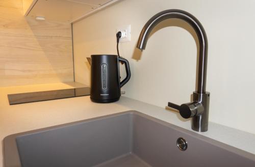 Kaštela Center Apartment with AC - Near Split Airport & Beach