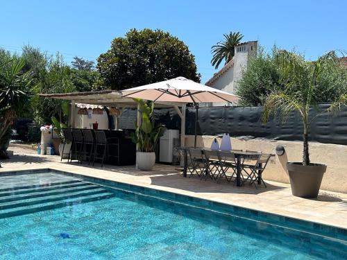 La Villa Eucalyptus, Swimming Pool & Riviera Garden