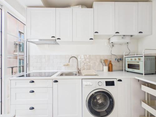1BR w/ AC – Alfama, Ideal for Long Stays | By Airnest