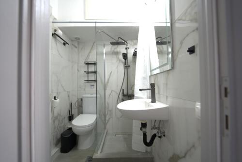 Paralia Sea View Suites