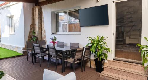 Sunny Villa with Private Pool in Calpe + Enclosed Garden