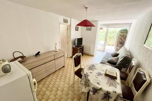 Apartment for 4 at 400 m from the beach